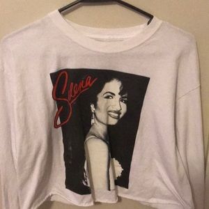 Selena crop top